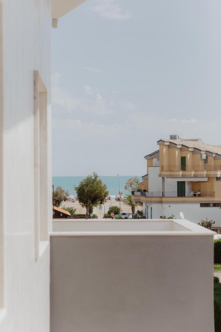 Hotel Caravel Vasto Bagian luar foto